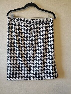 Anne Klein Classic Houndstooth Pencil Skirt Black & White